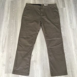 Volcom Light Brown Chino Pants Size 40